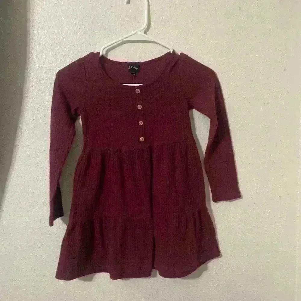 Art Class Size 6/6X Maroon.